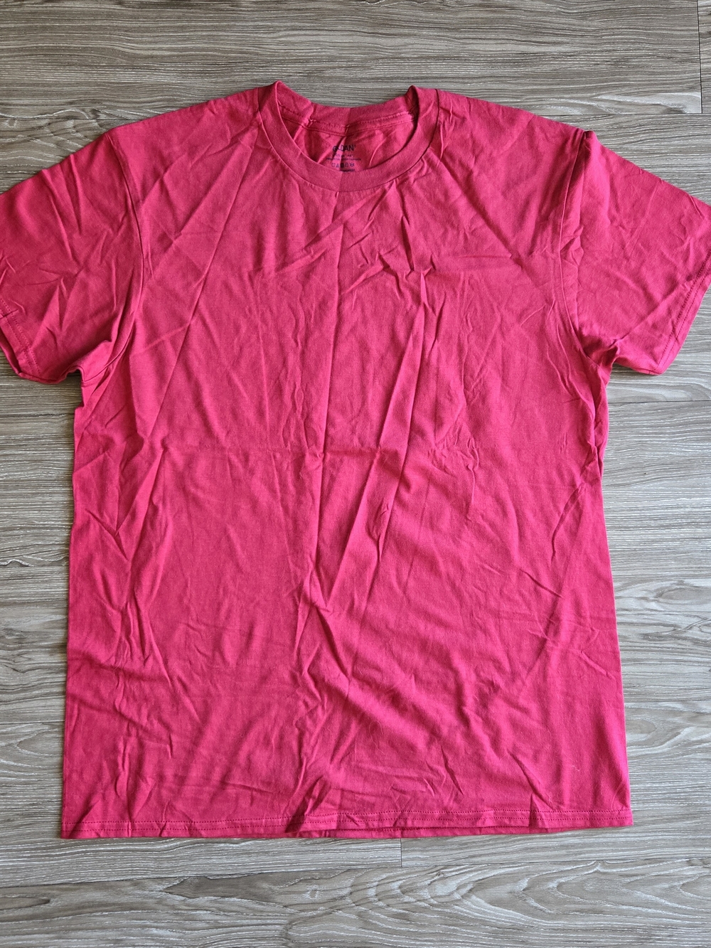 Gildan Men's Bright Hot Pink Crew Neck Tee
